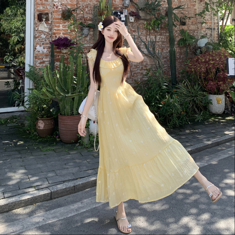 French Square Neck Ruffle Short Sleeve Plus Size A-Line Long Dress - Image 4