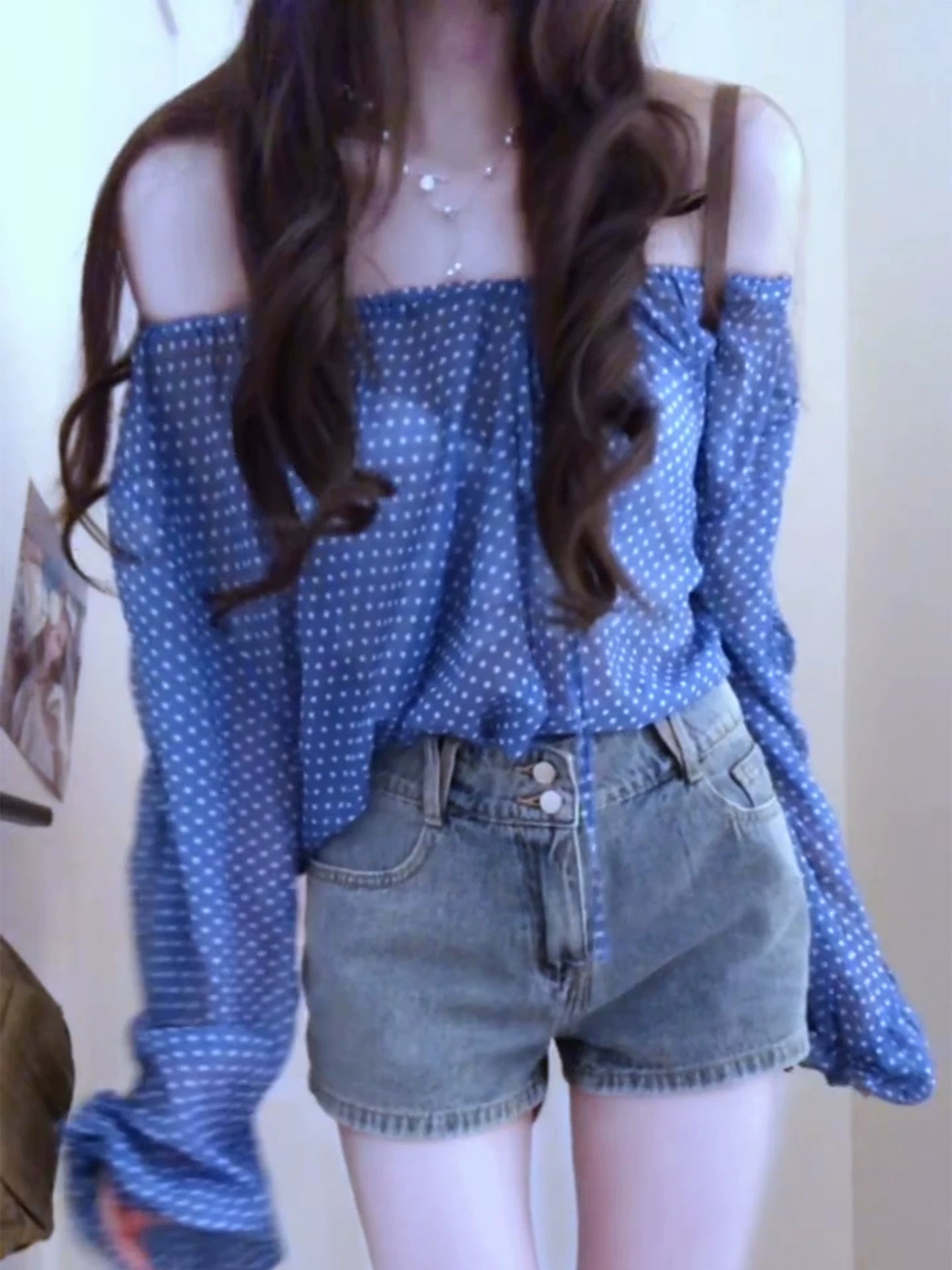 Polka Dot Off-Shoulder Long-Sleeve Chiffon Top for Women 2026 Early Autumn New Slimming Blouse - Image 3