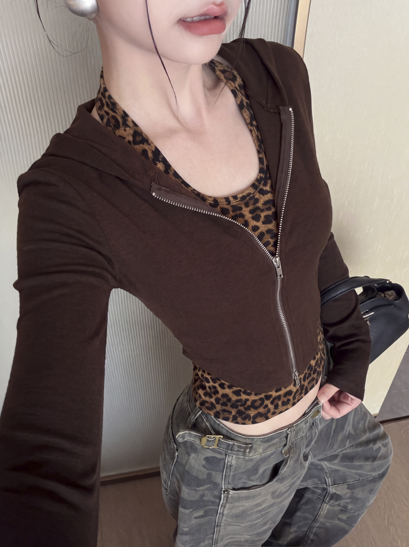2026 Autumn Korean Slim Leopard Halter Hooded Zip Fake Two-Piece Long Sleeve T-Shirt Women Cotton Top - Style 67914f